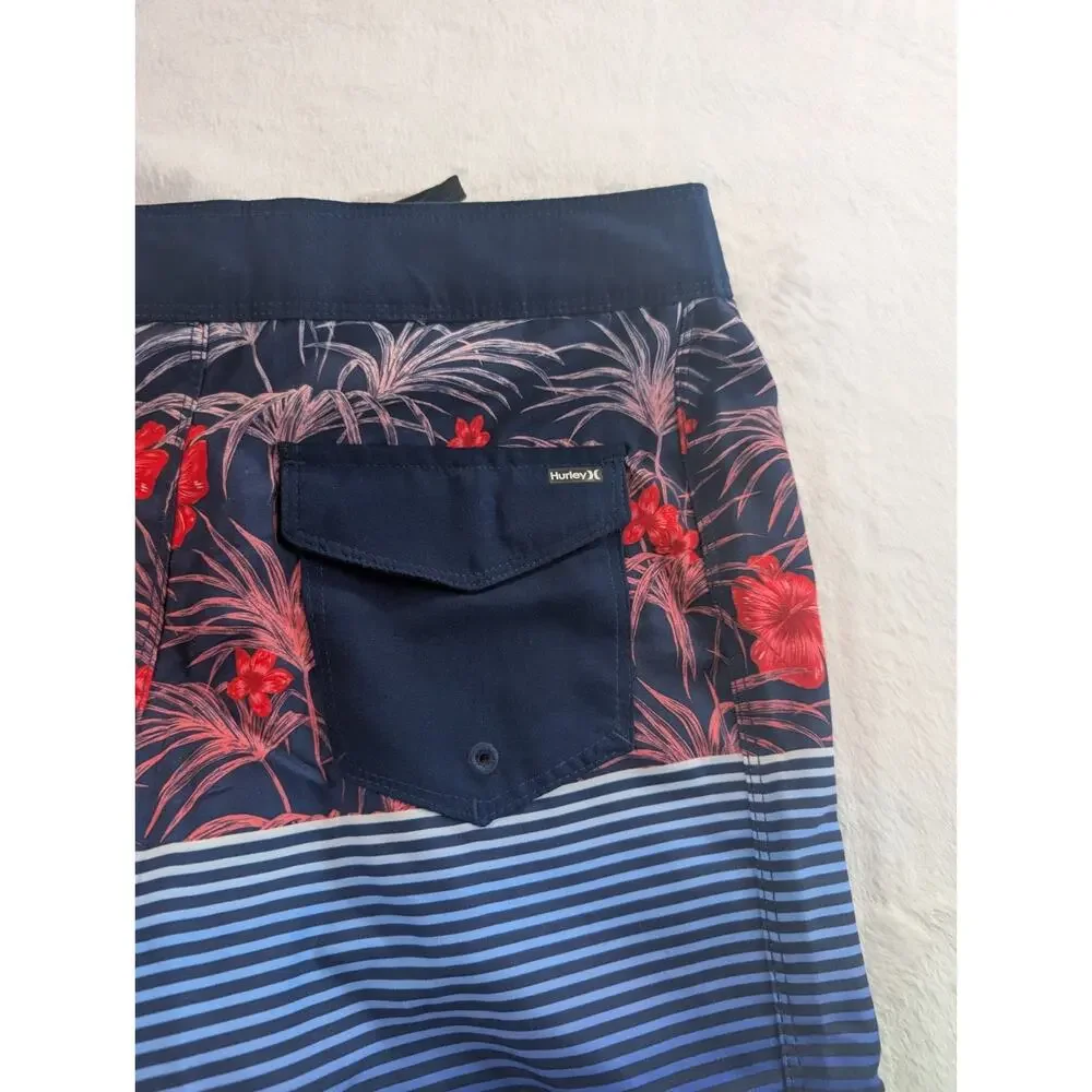Hurley Boys Youth Size 12/26 Above Knee 8
